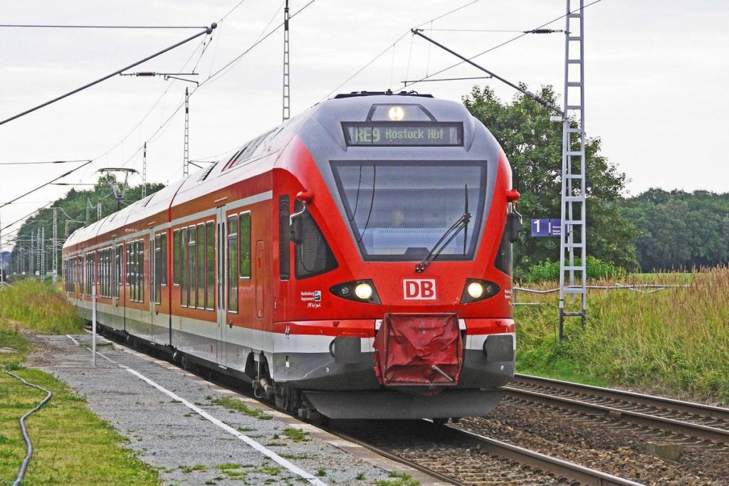 The Best Scenic Train Rides You Should Take At least Once In Your Life